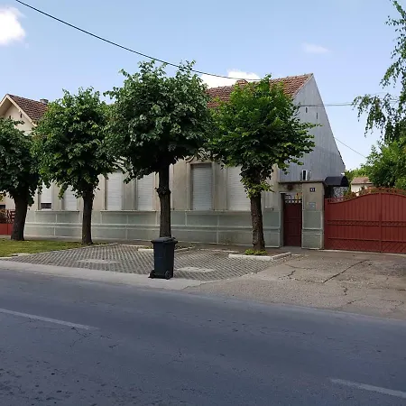 Apartman Vila Milica Kikinda Exterior photo